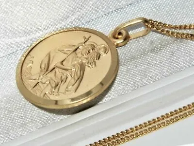 Solid 9ct Yellow Gold On Silver St Christopher Pendant Necklace & 20 Inch Chain • £20.95