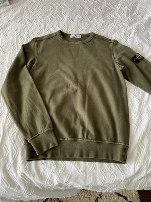 £45 • Buy Stone Island Sweatshirt Junior