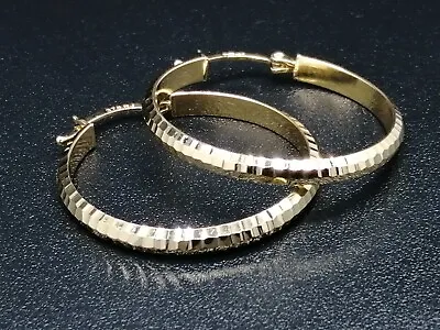 9ct Yellow Gold D/C Hoop Earrings - 28mm • £109.99