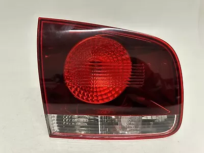 2007-2010 Volkswagen Touareg Driver Left LH Inner Halogen Tail Light OEM 0721 • $24.99