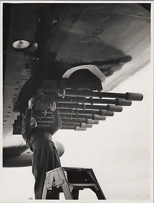 Lockheed Neptune P2v Raf Loading Rockets On Wings Original Air Ministry Photo 1 • $30.77
