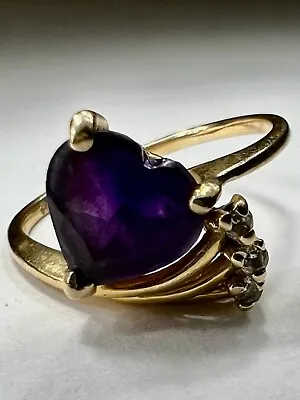 Vintage 14Kt Yellow Gold Amethyst Stone & Round Daimond Ring • $199