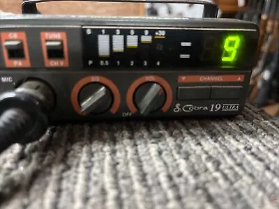 Cobra 19 Ultra Mobile CB Radio 4⅝×6½×1¾  Estate Sale Partially TESTED Lights Up • $24.99