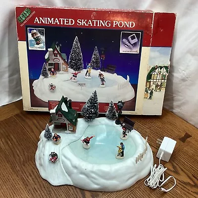 LEMAX Village Collection ANIMATED ICE SKATING POND Original Box 1995 Video Read • $24