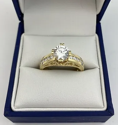 Gorgeous 14k Gold & CZ Solitaire Ring.  Size O1/2.   4.77 Grams. • £225