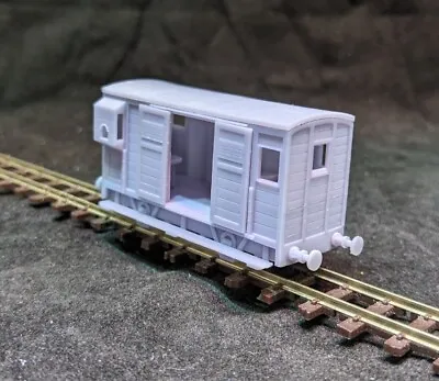 OO9 / 009  Narrow Gauge Talyllyn Coach No 5 • £30