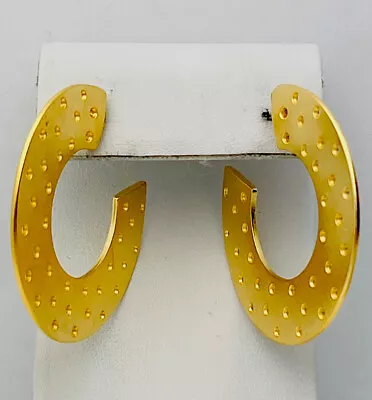 Vintage 1980-90s Matte Gold Tone Hoop Pierced Earrings • $22.99