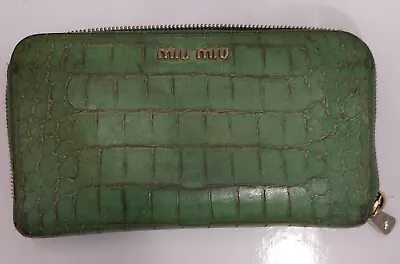 Miu Miu Green Zip Croc Wallet • £75