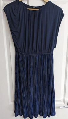 $40 • Buy XS Maternity 4 X Dress Bundle - RIPE (x2), SOON, ASOS