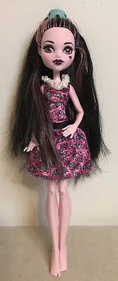 Monster High Draculaura Party Hair Doll Vampire Bats Style Cupcakes Heart Fangs • $8.99