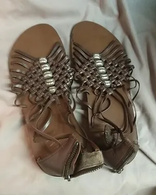 B Makowsky Anna Black Strappy Platform Sandals NWOB • $15