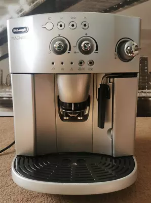 De'Longhi Magnifica ESAM4200.   Bean To Cup Coffee Machine  Silver • £160