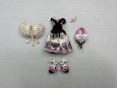 Monster High C.A. Cupid Ivory WingsBag Shoes Earrings Dress - First Wave • $99.99