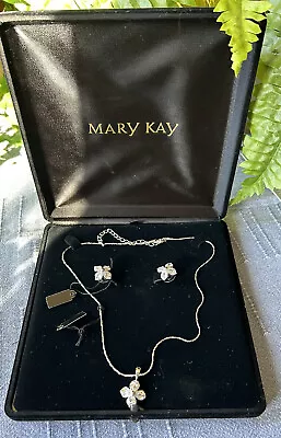 MK Costume Jewelery Set Diamond-like 4-Stone Flower Design! Beautiful NEW In Box • $20