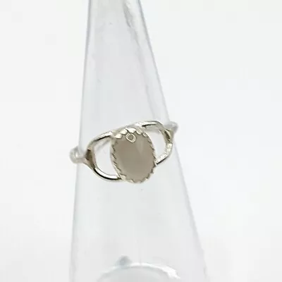 Vtg Silver Tone White Moonstone Cabochon Ring Size 4.5 1g • $16.75
