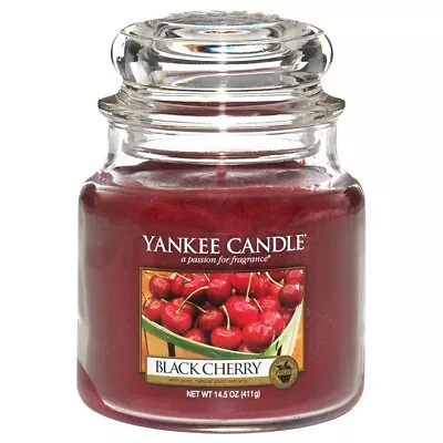 Yankee Candle Medium Jar - Gift Idea - Free Votive • £18.99