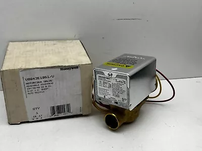 Honeywell V8043E1061/U Motorized Valve 24VAC 3/4  ID Sweat • $89.99