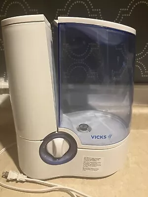 Vicks V745A/V745 Warm Mist Humidifier 1 Gallon - White - CLEAN • $15