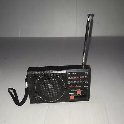 Vintage Philips 2-Band Receiver D1400 Portable Radio MW-FM  Tested & Works • $40