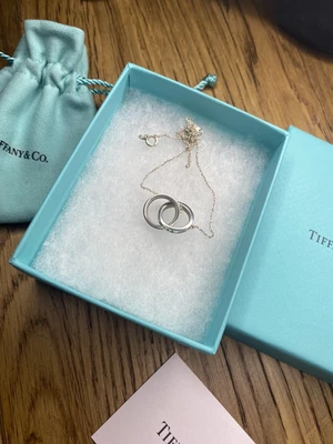 £300 • Buy Tiffany & Co. Necklace Interlocking Circles Pendant RRP £400