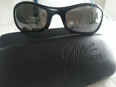 RARE MAUI JIM ONO SUNGLASSES Polished Black Frames Grey Polarized Lenses 127-02 • $69