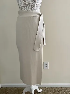 $32 • Buy New Zara Knitted Midi Wrap Skirt Size L $59