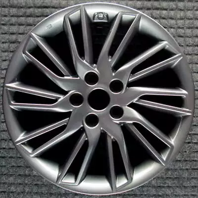 Hyundai Veloster Painted 18 Inch OEM Wheel 2012 To 2013 • $200