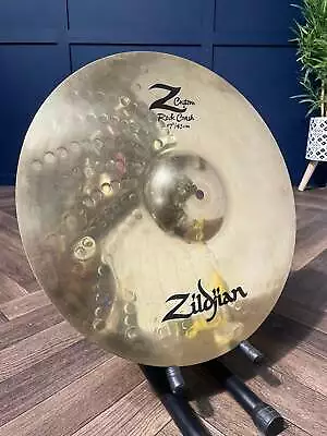 View Details Zildjian Custom Z Rock Crash Cymbal 17”/43cm / Drum Accessory #LA111 • 169.99£