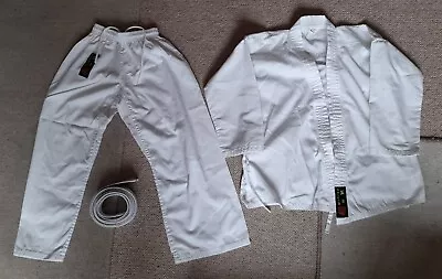  Kids Karate White  Uniform Suits White And  Belt Size 140 • £10