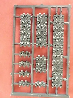 £6.99 • Buy Space Marine LAND RAIDER COMPLETE RIGHT HAND VEHICLE TRACK - Bits 40K 