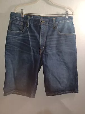 Men's Levi Levis Blue Jean Shorts Sz 34 Loose Fit Straight 569 Medium Wash • $15.99