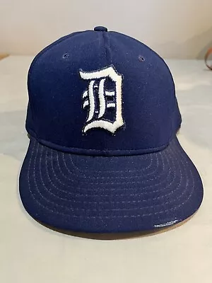 Vintage Detroit Tigers Fitted Blue Hat MLB Baseball Cap Unbranded • $16