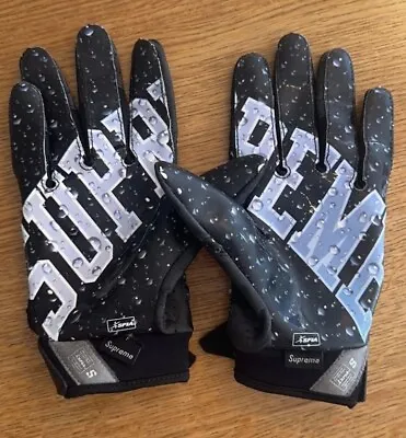 FW18 Supreme X Nike Vapor Jet 4.0 Football Gloves Size Small S Black Glove  • £130