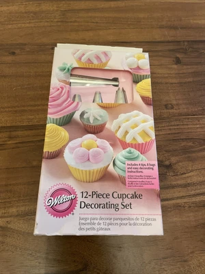 £0.99 • Buy 12 Piece Cupcake Decorating Set