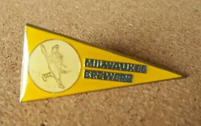 Milwaukee Brewers Pennant Shape Lapel Pin MLB Older Version C37937 • $15