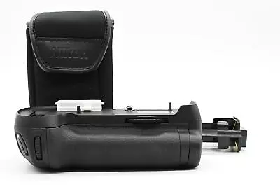 Genuine OEM Nikon MB-D12 Battery Grip For D800/D800E/D810/D810A #495 • $110.28