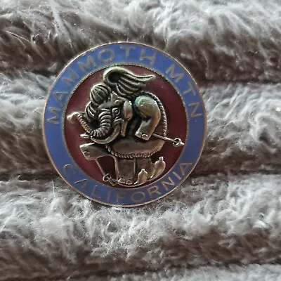 MAMMOTH MOUNTAIN Skiing Ski Pin CALIFORNIA CA Resort Souvenir Travel Lapel • $14.99