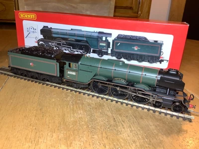 £99.99 • Buy Hornby R2152 BR Green Late Crest 4-6-2 A3 Class Loco 60085  Manna