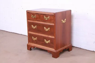 1980s Baker Furniture Georgian Mahogany And Yew Wood Commode Or Bachelor Chest • $2295