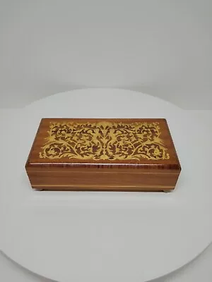 Vintage  Wood Lacquered Jewelry Music Box Swiss Movement D6 • $24.99