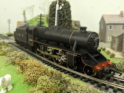 Hornby Class 4-6-0  Black 5  No 5241 In LMS Black Livery • £40.19
