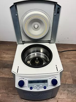 Eppendorf Centrifuge 5415 R • $1499.99