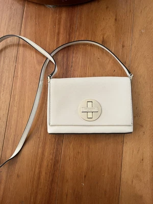 $30 • Buy Kate Spade Leather Crossbody Bag