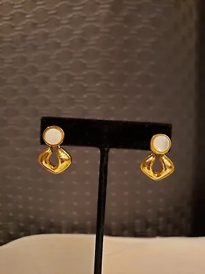 Vintage Ann Klien Faux Mop Gold Tone Pierced Earrings • $9.99