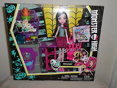 Monster High Draculaura Skulltimate Art Class  • $45