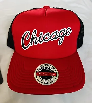 Mitchell & Ness Chicago Bulls Red & Black Curved Mesh Snapback Lost Found Colors • $39