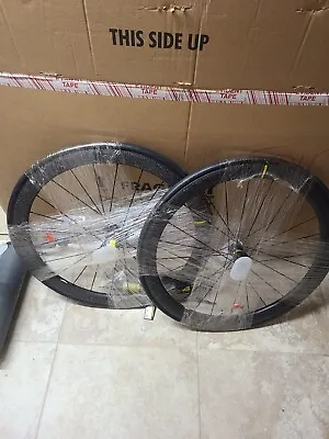 Mavic Cosmic Pro 700c Disc Carbon Clincher Tubeless With Mavic Yksion Pro Tires • $1200