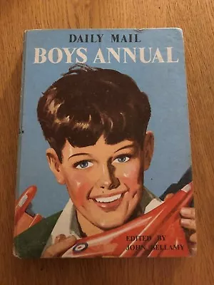 Daily Mail Boys Annual - Associated Newspapers - H/b - Uk Post £3.25 • £6.99