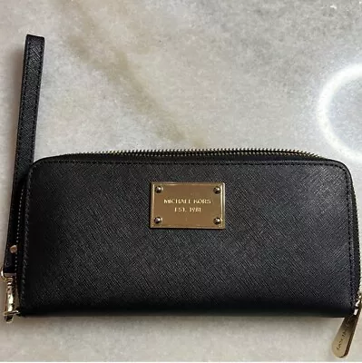 Michael Kors Zip Around Leather Wallet Black • $45