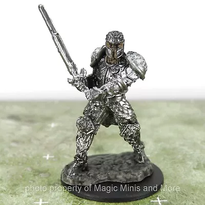 D&D Premium Miniatures W3 ~ HUMAN FIGHTER Icons Of The Realms Miniature Knight • $7.98